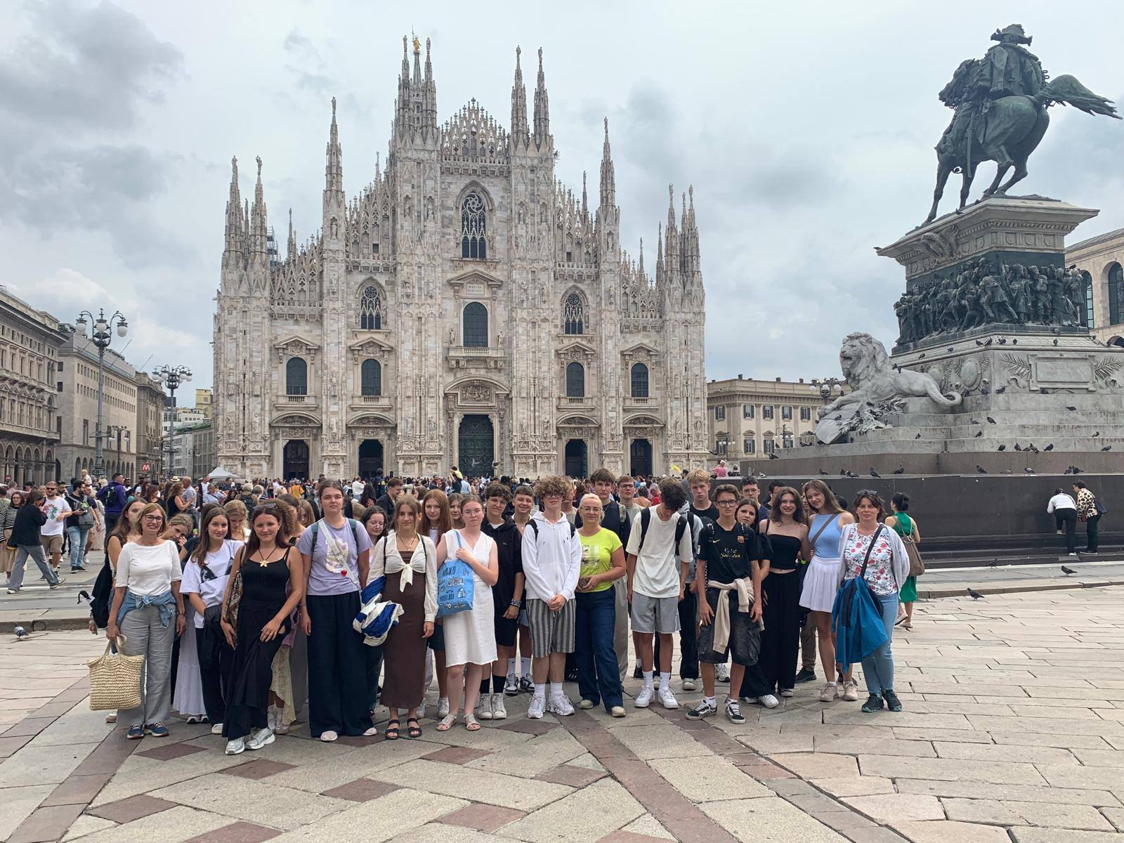 Zdjęcie Mediolan 2025 (02)30ece0da-1e72-4486-b8eb-90b02ab4904e.jpg w galerii Wycieczka po Europie - Mediolan